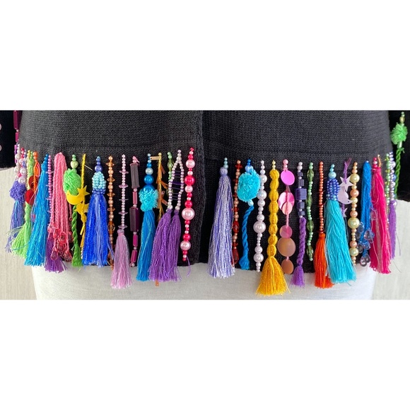 MICHAEL SIMON Dangling Jewel + Tassle Knit Top - Picture 7 of 10